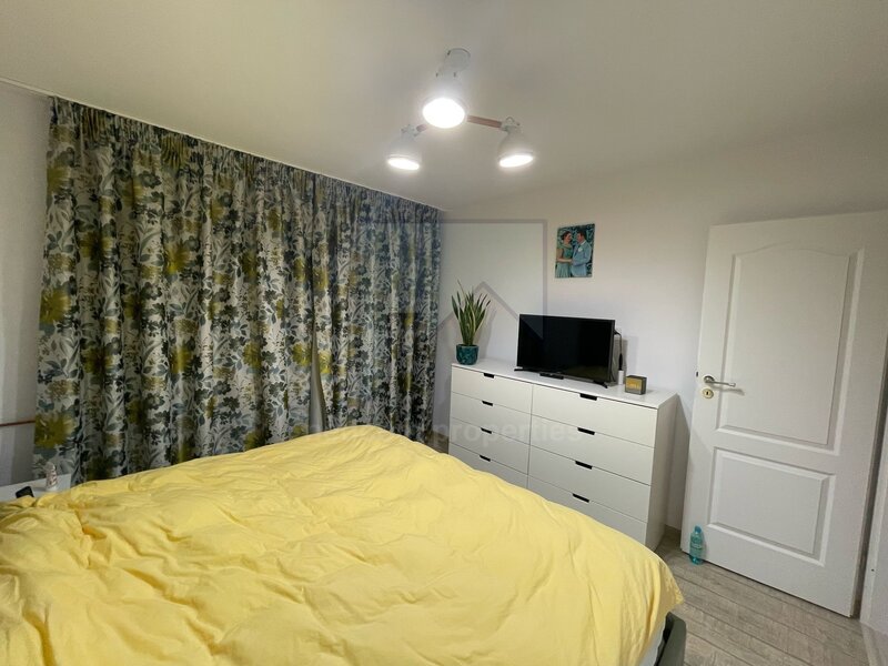 Vanzare apartament 3 camere - Salaj