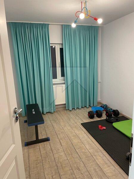 Vanzare apartament 3 camere - Salaj